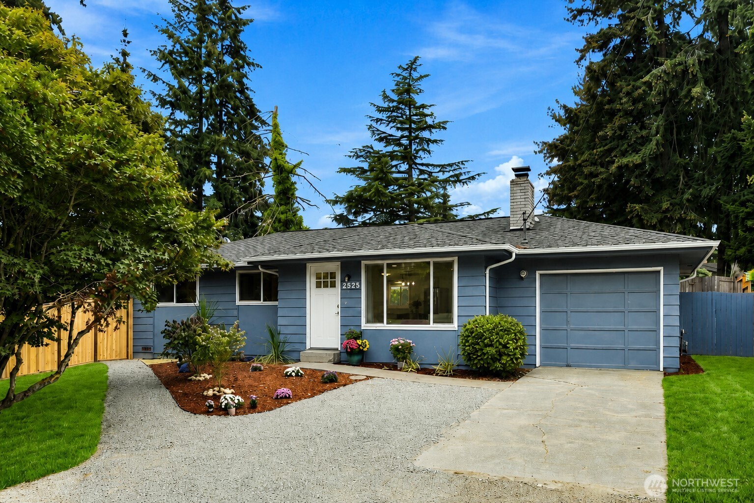 2525 Edmonds Avenue Property Photo 1