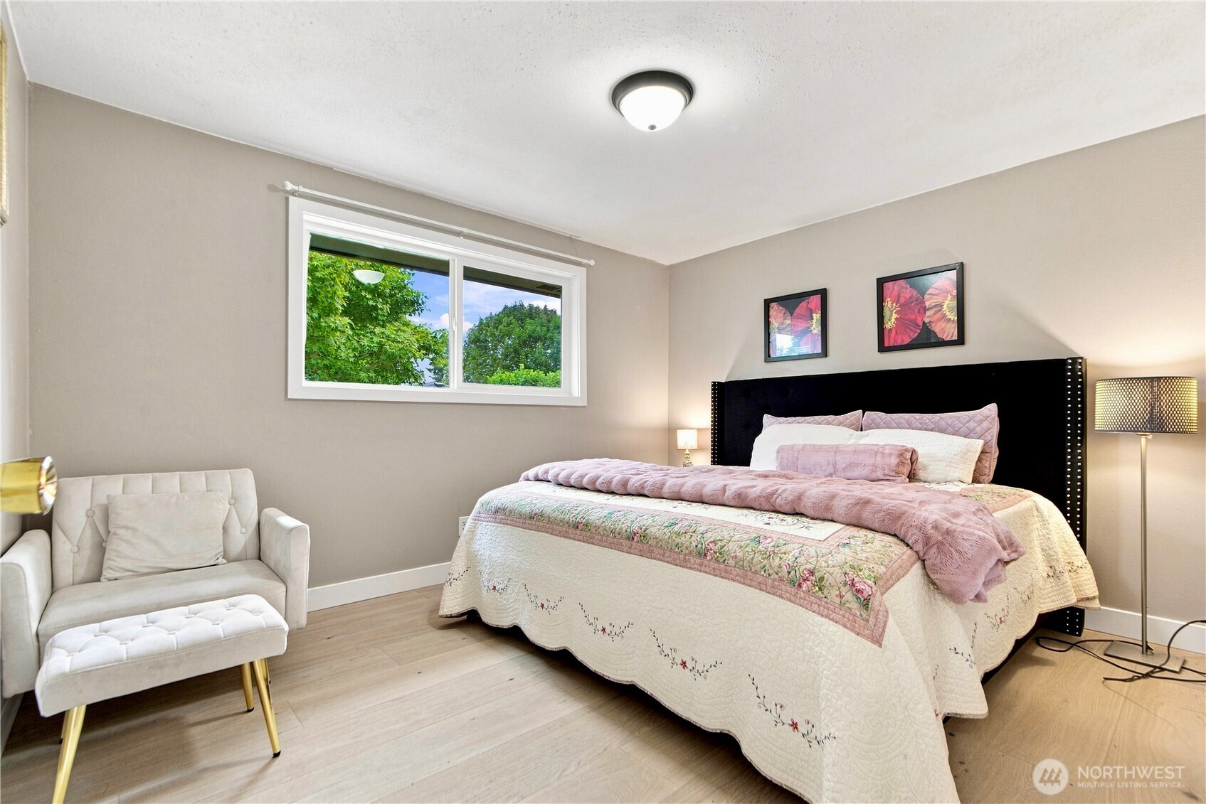 2525 Edmonds Avenue Property Photo 9