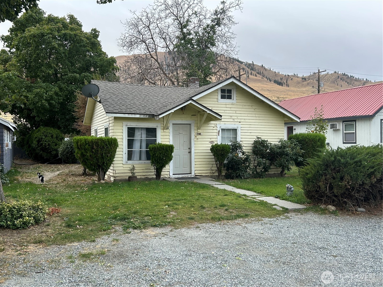 424 E Trow Avenue Property Photo 1