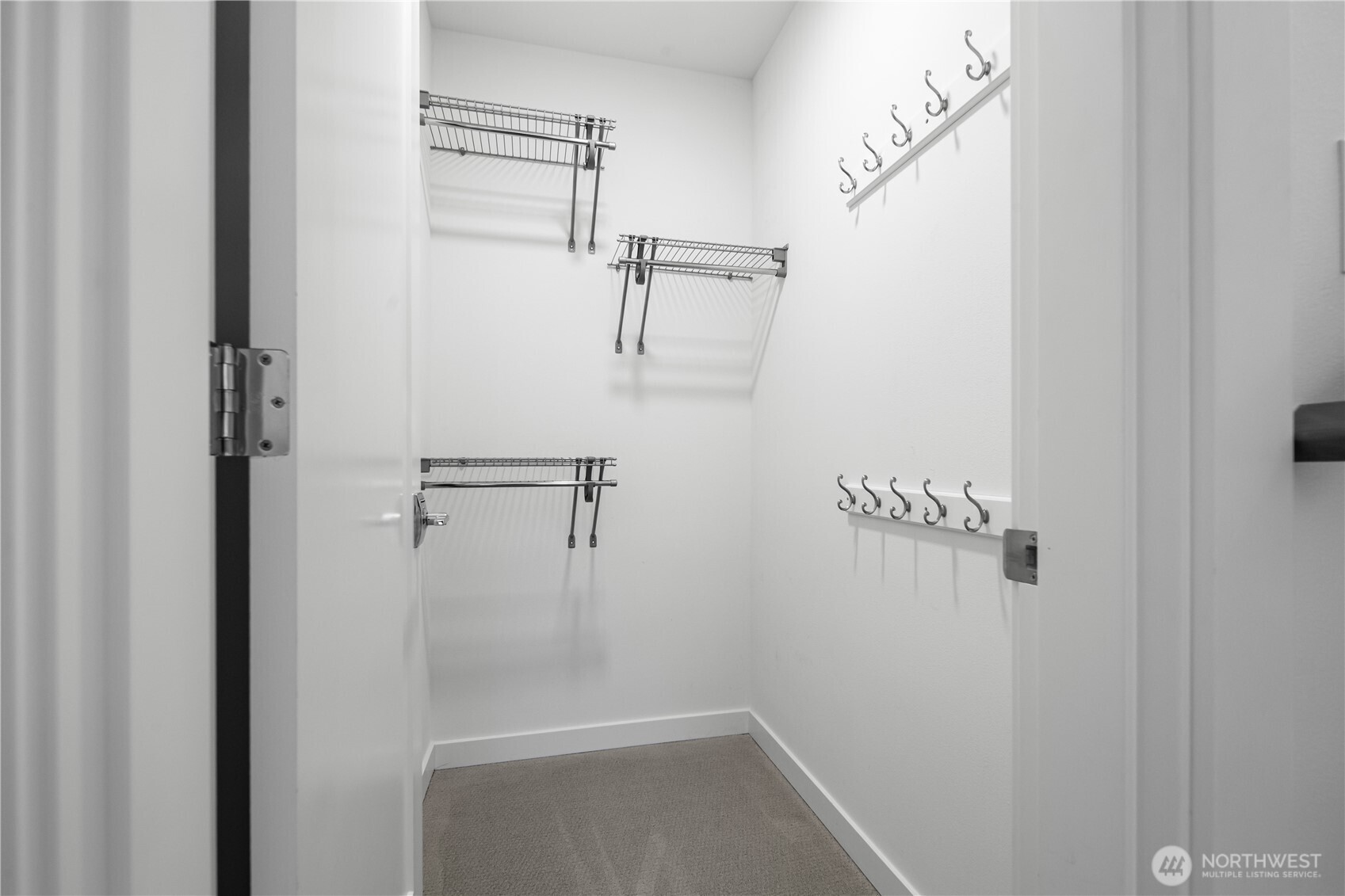 4630 Linden Avenue Property Photo 13