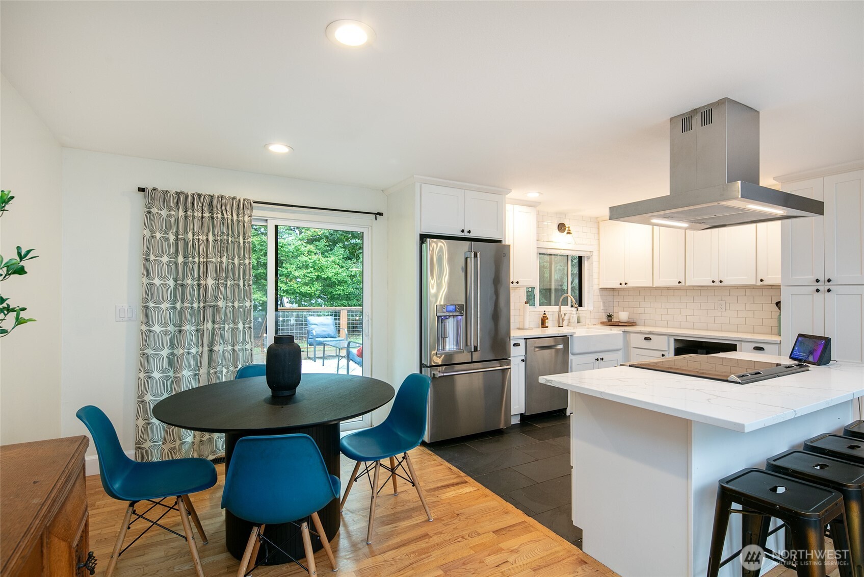 18910 71st Avenue Property Photo 2