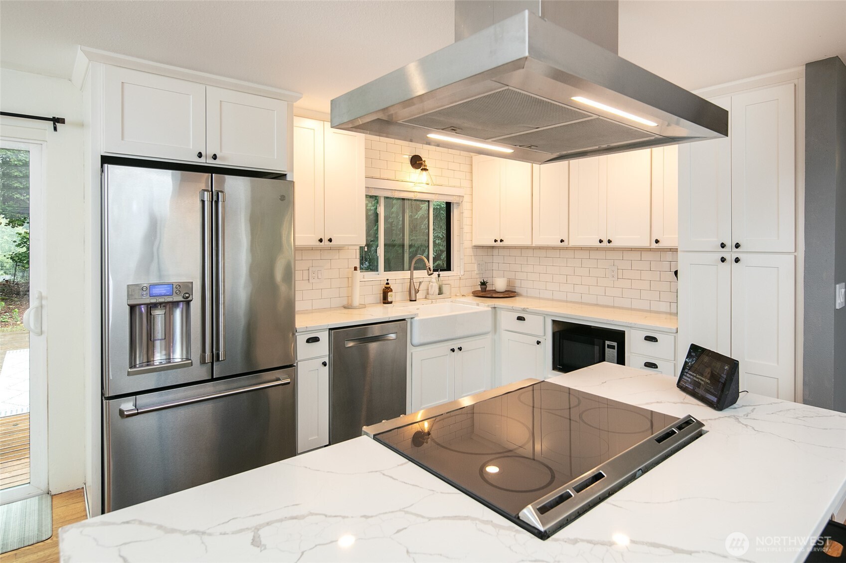 18910 71st Avenue Property Photo 4