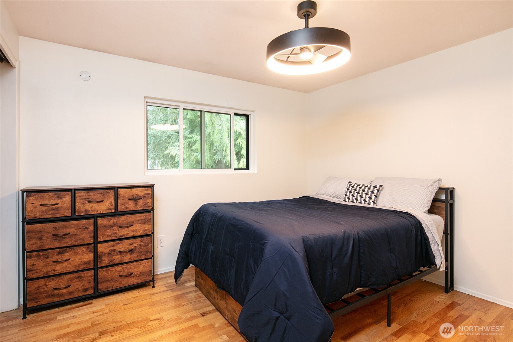 18910 71st Avenue Property Photo 14