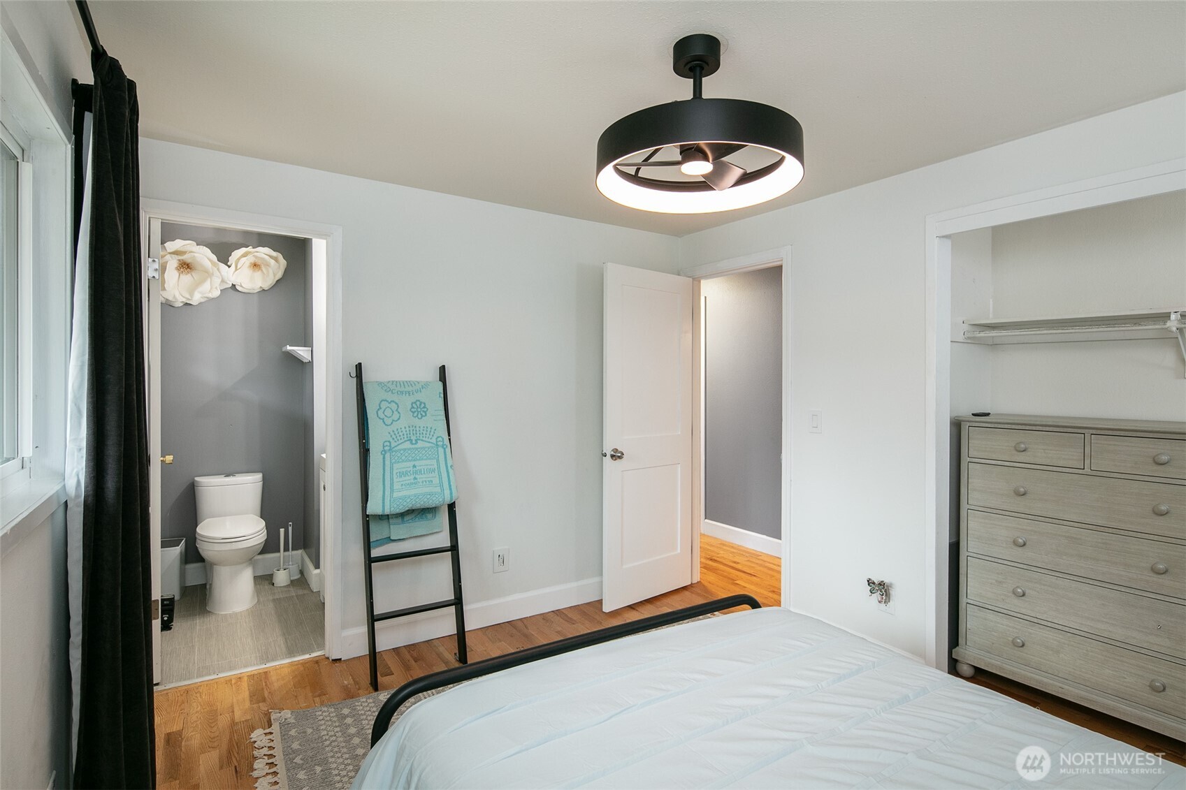 18910 71st Avenue Property Photo 17