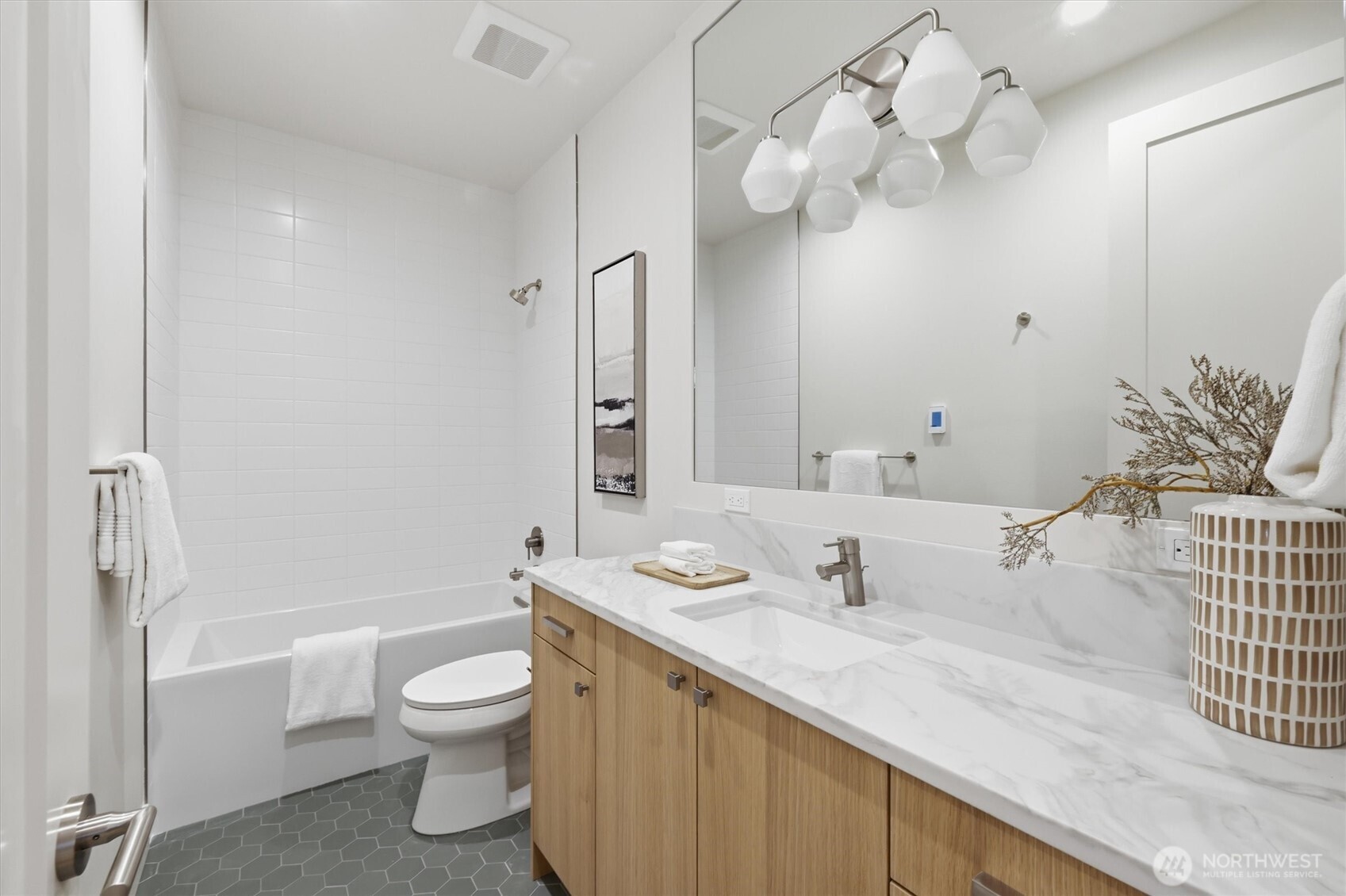 10026 Slater Avenue Property Photo 25