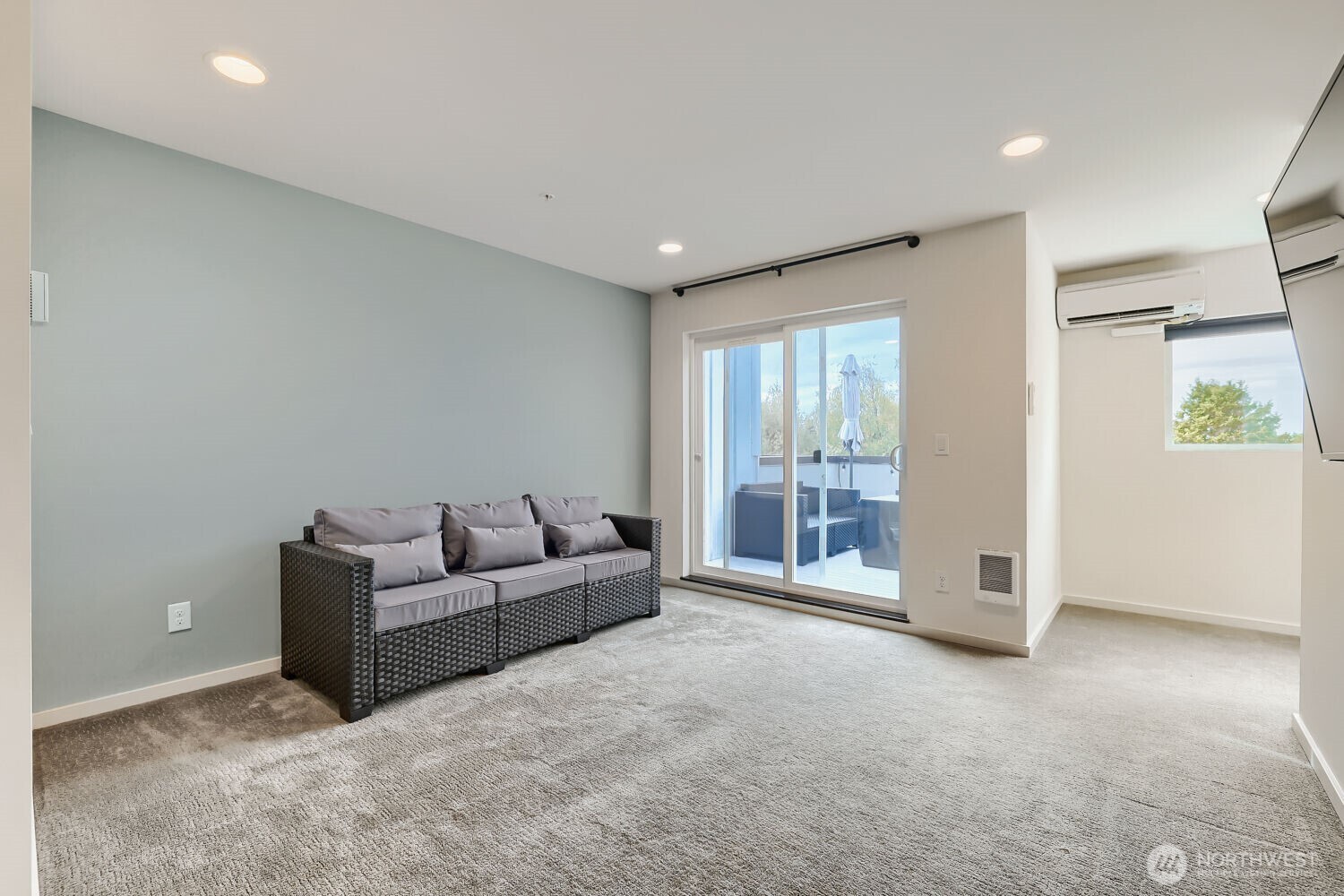 8761 15th Avenue B Property Photo 8