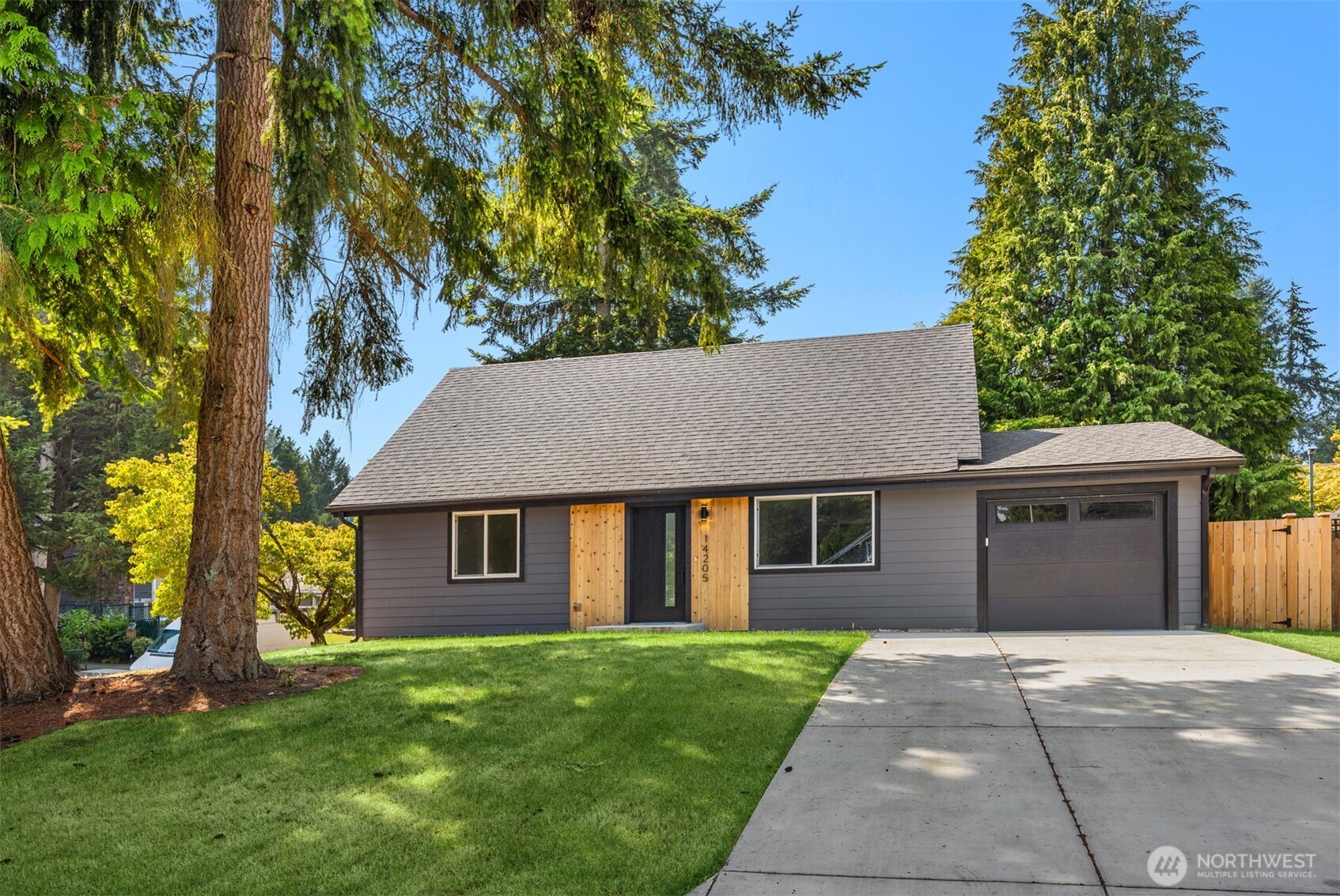 14205 77th Avenue Property Photo 2