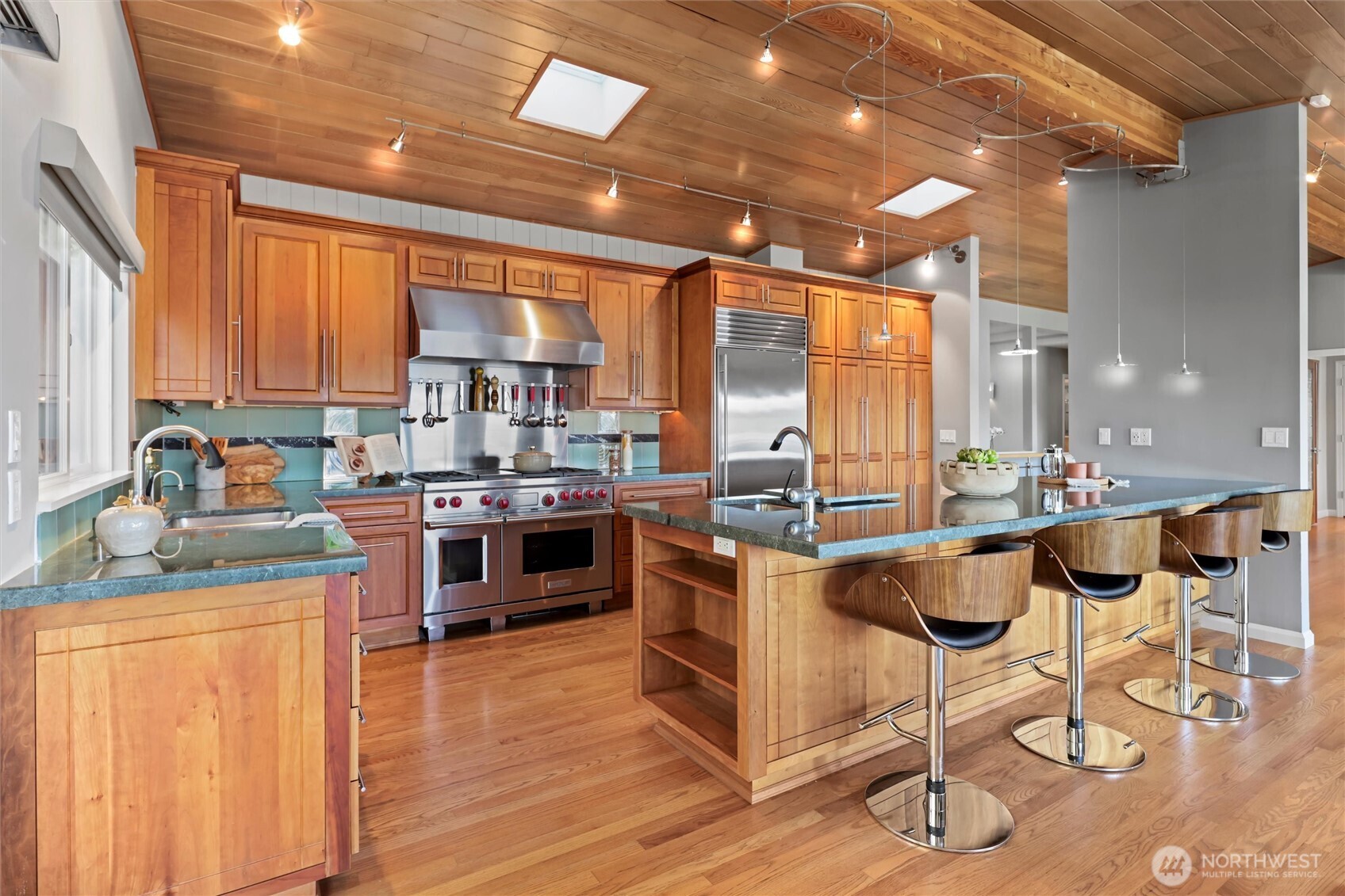 13210 Holmes Point Drive Property Photo 14