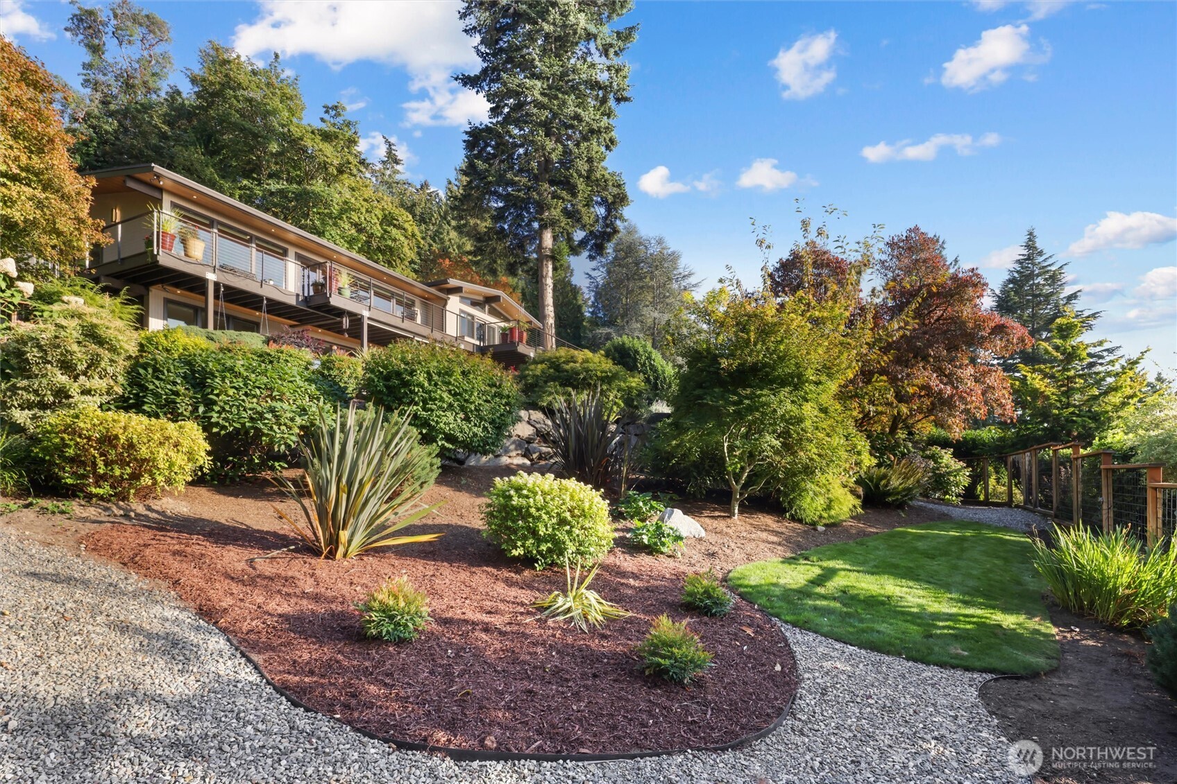 13210 Holmes Point Drive Property Photo 33