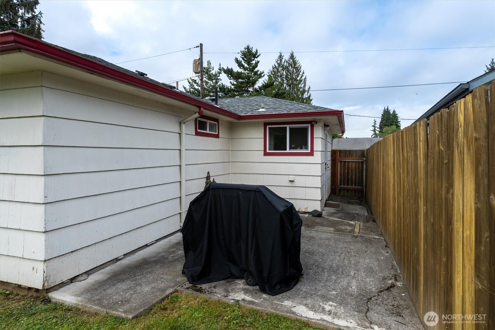 1002 N 10th Avenue Property Photo 23