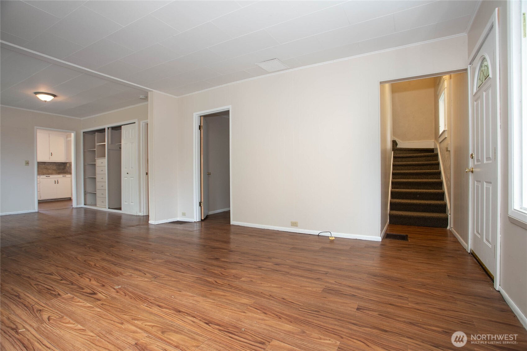 4540 Cable Street Property Photo 6