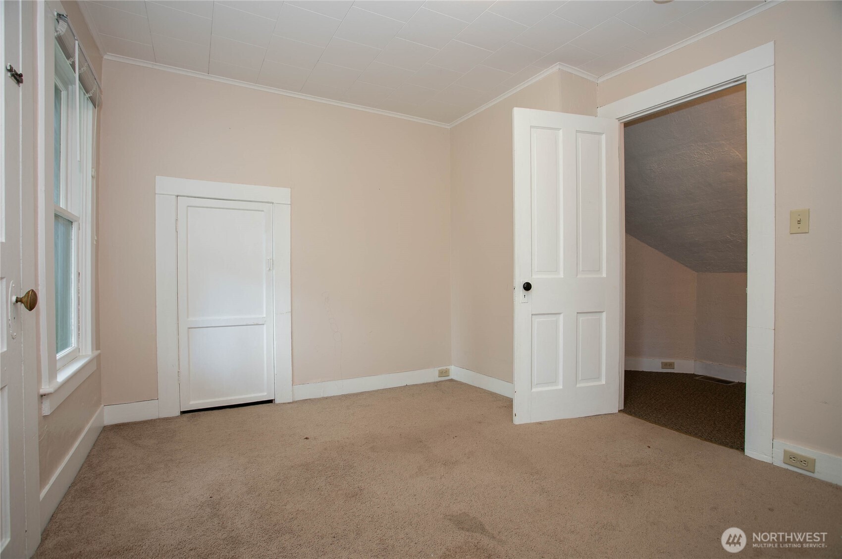 4540 Cable Street Property Photo 19