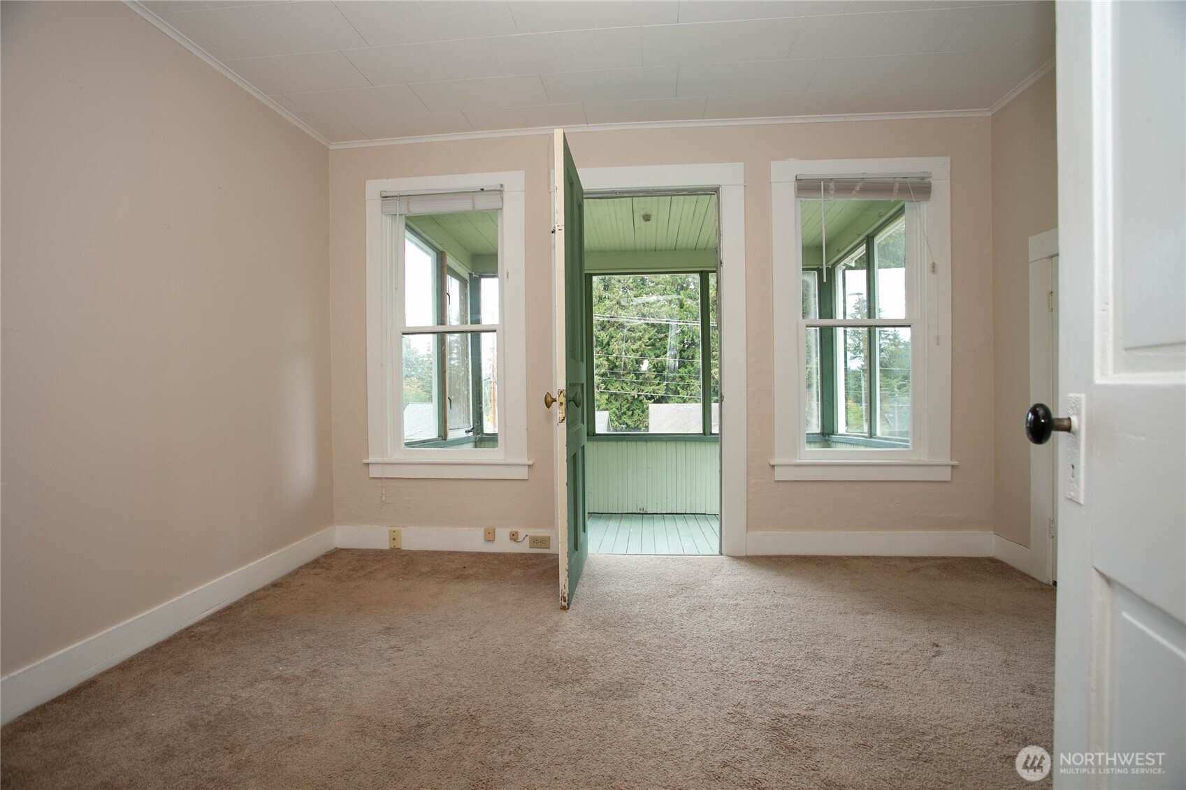 4540 Cable Street Property Photo 20