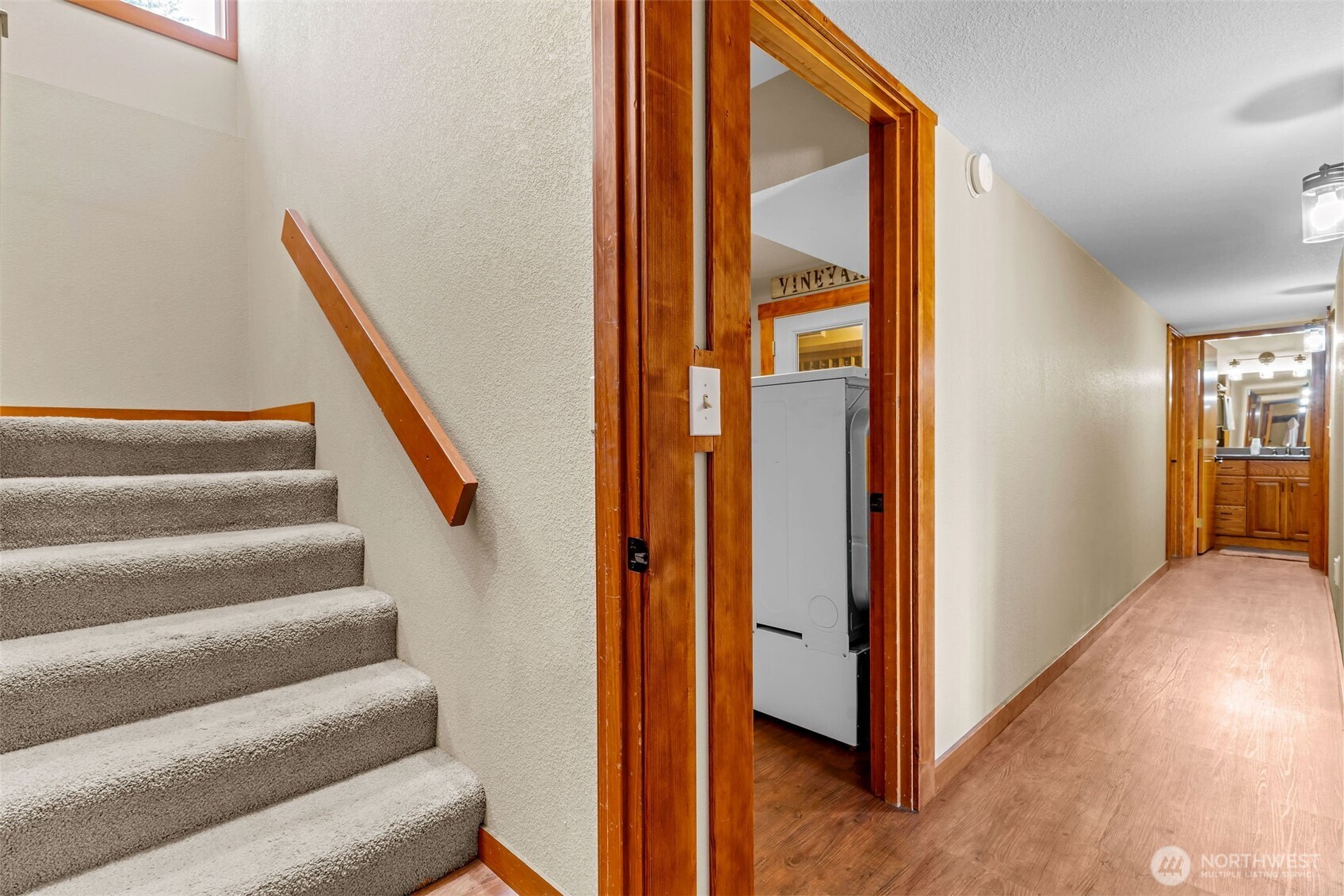 3820 Nw Cascade Avenue Property Photo 20