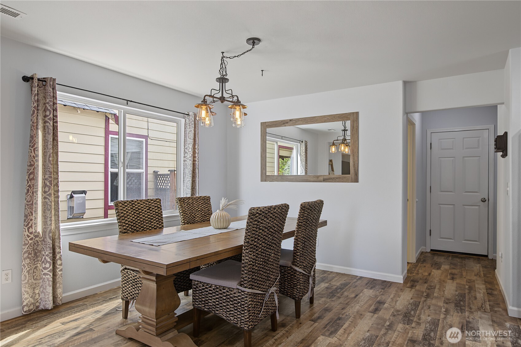 5473 Balustrade Boulevard Property Photo 8