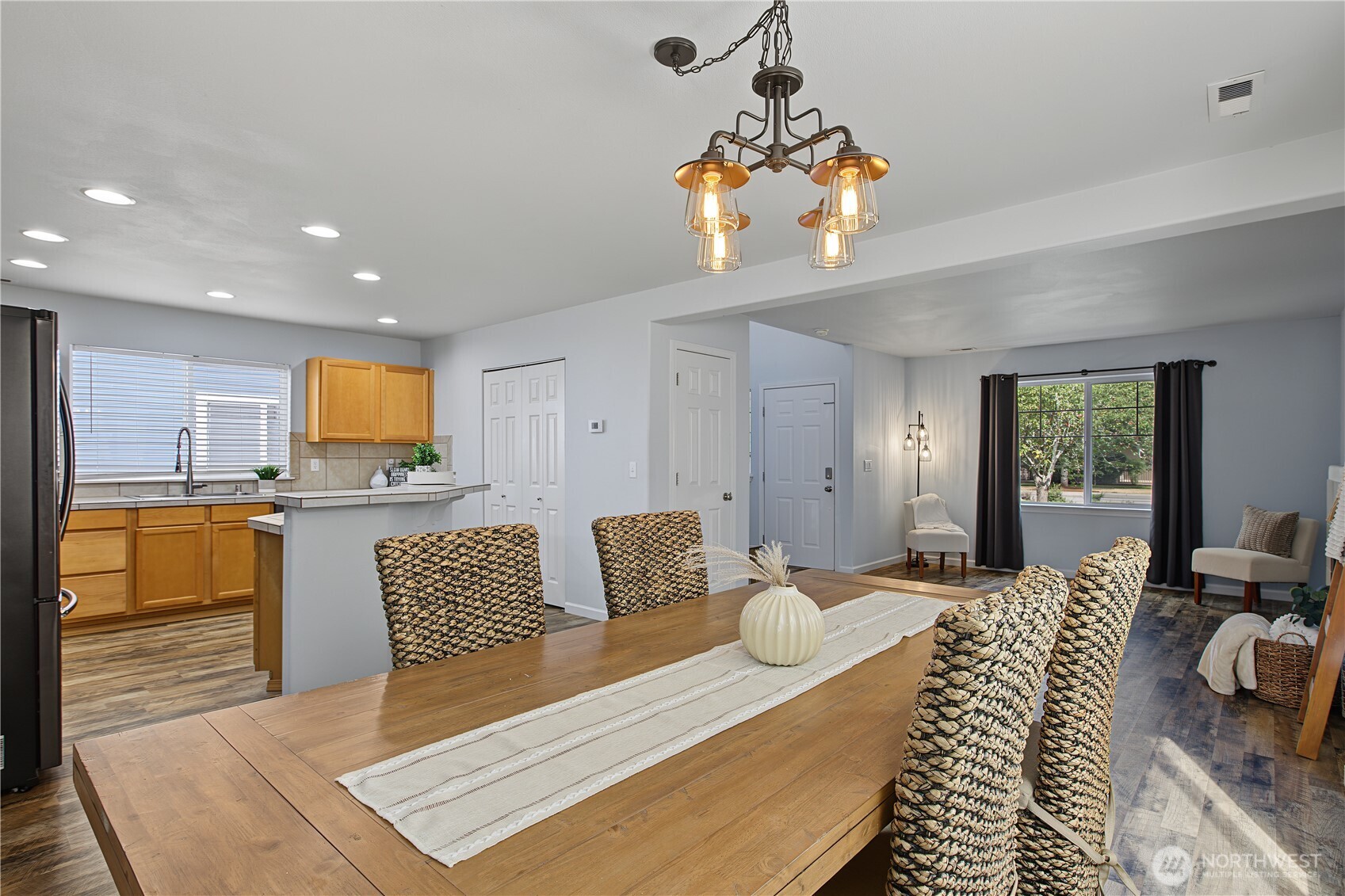 5473 Balustrade Boulevard Property Photo 9