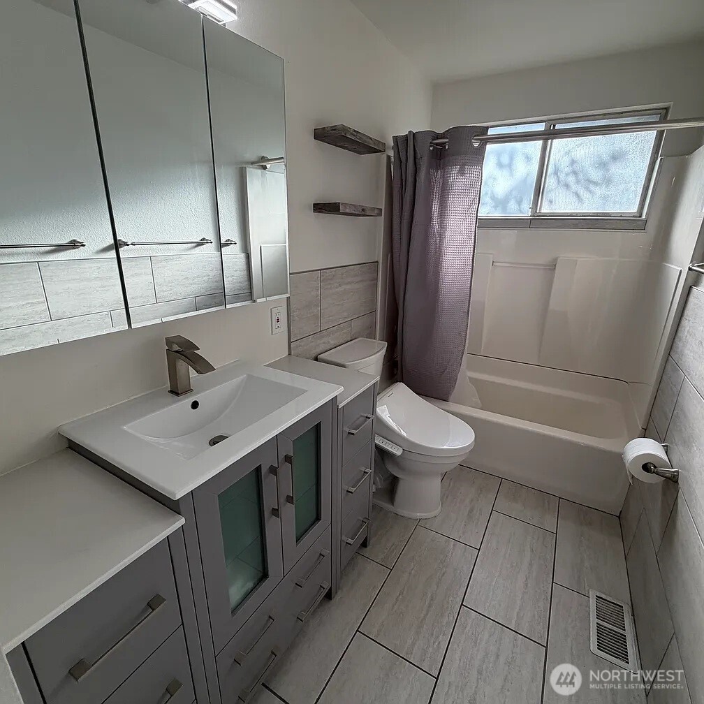 14003 125th Place Property Photo 19