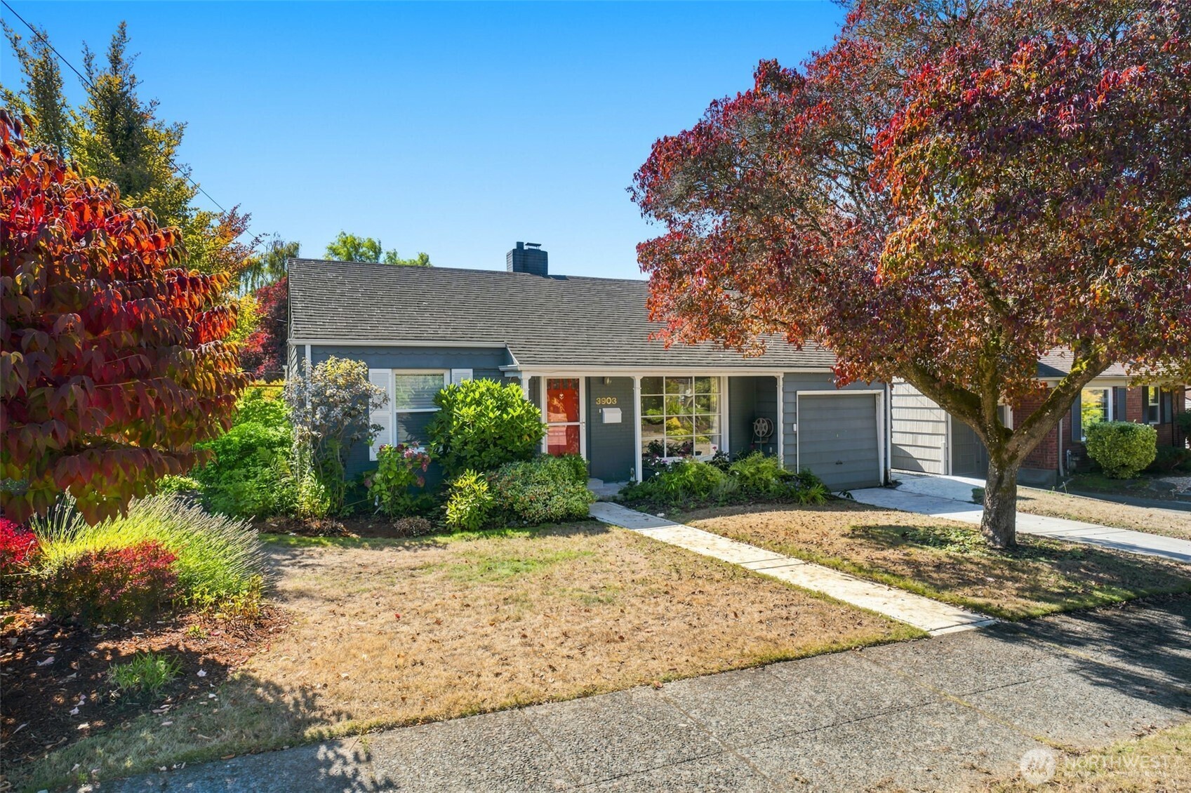 3903 SW Rose Street Property Photo 1