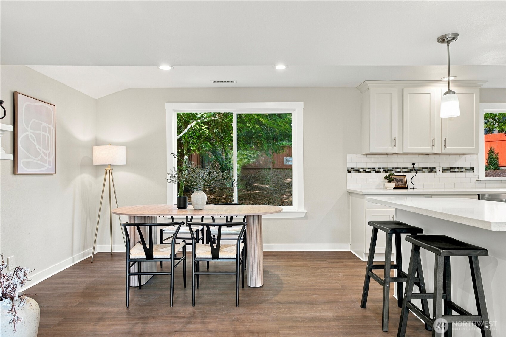 12613 93rd Place Property Photo 5