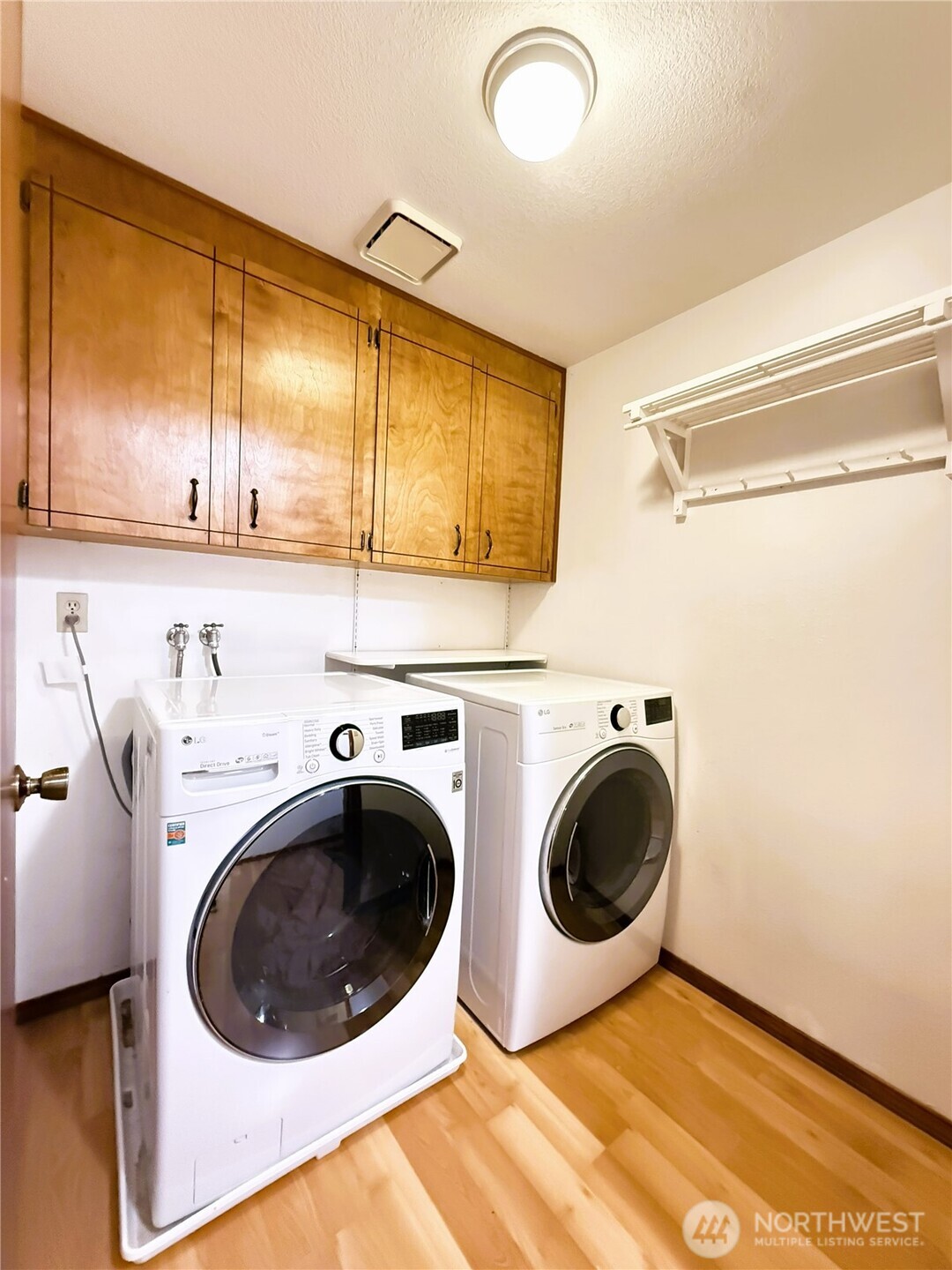 6729 Bel Mor Court Property Photo 8