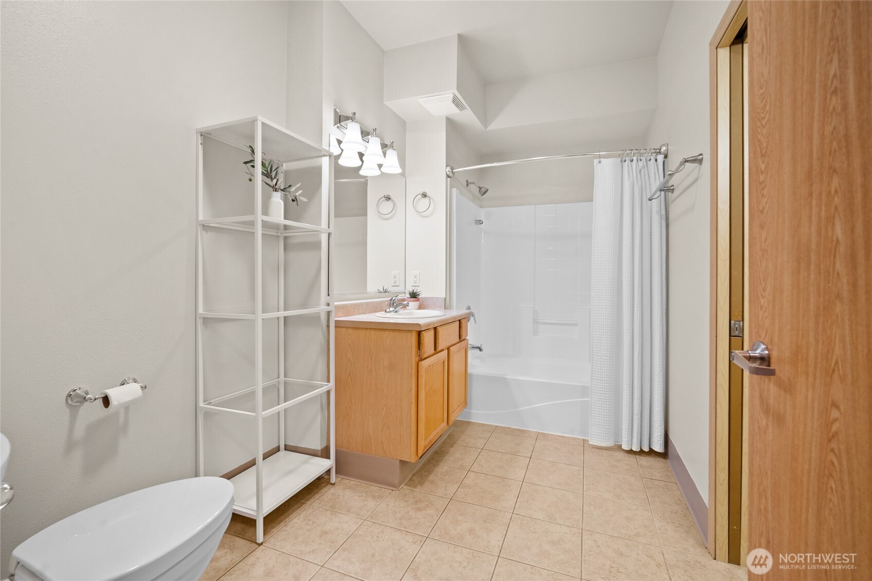 512 Darby Drive 106 Property Photo 14