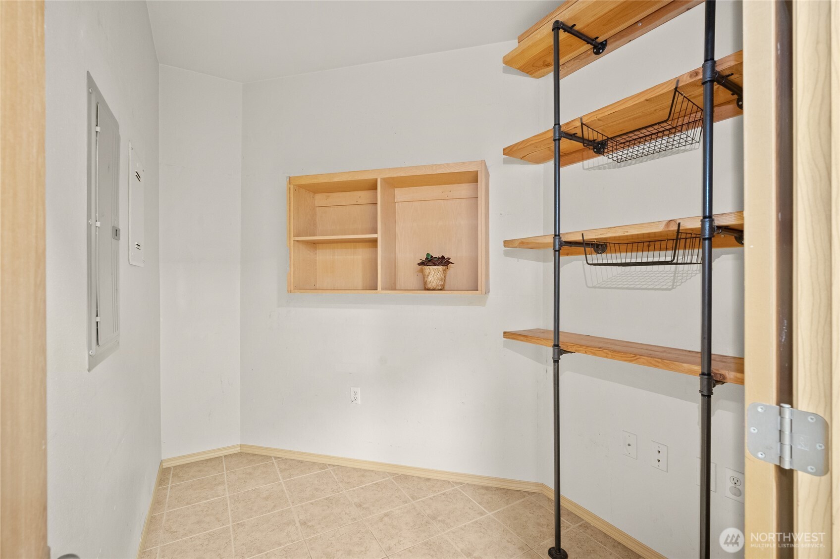 512 Darby Drive 106 Property Photo 19