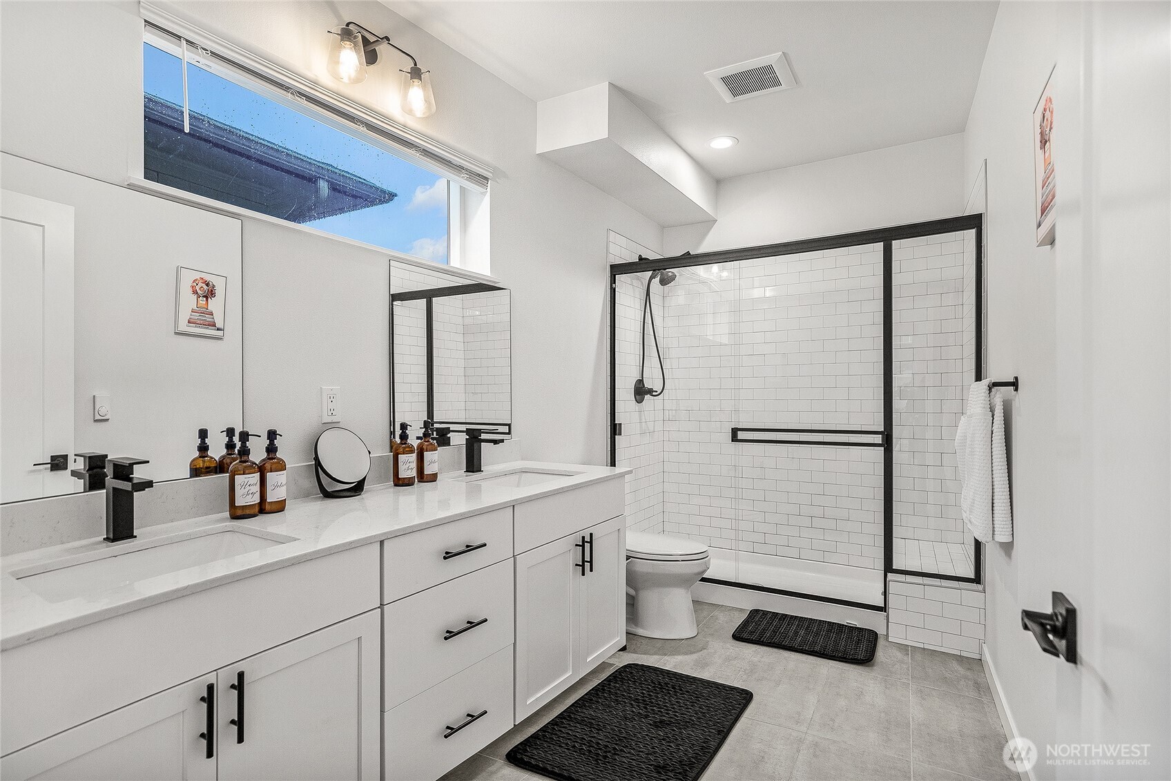 5240 Brooklyn Avenue A Property Photo 14