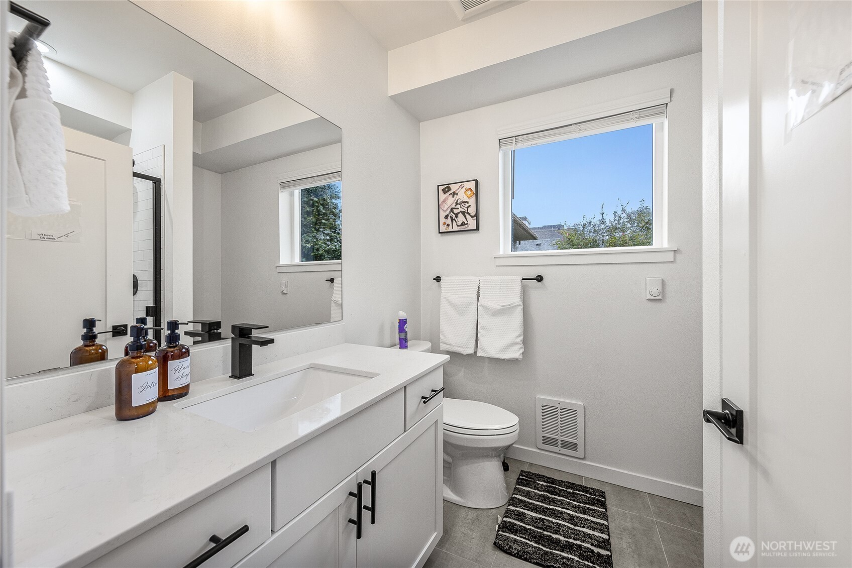 5240 Brooklyn Avenue A Property Photo 16