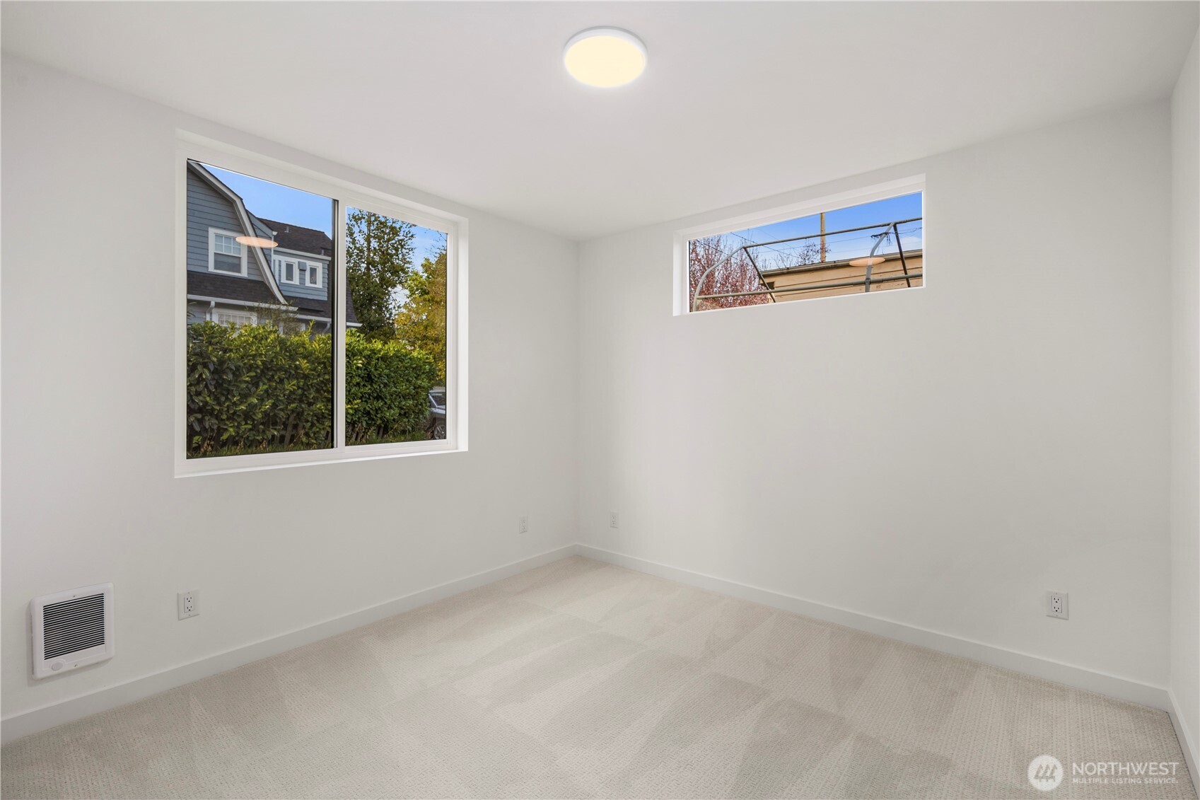 516 N 102nd Street Property Photo 5