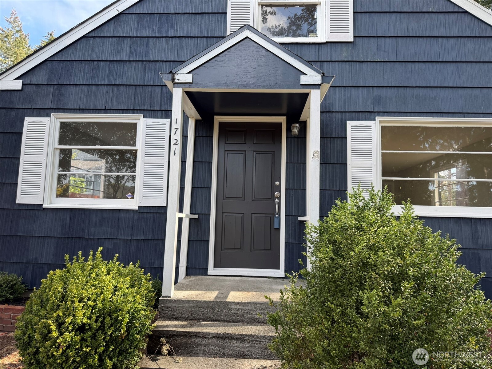 1721 S Mason Avenue Property Photo 3