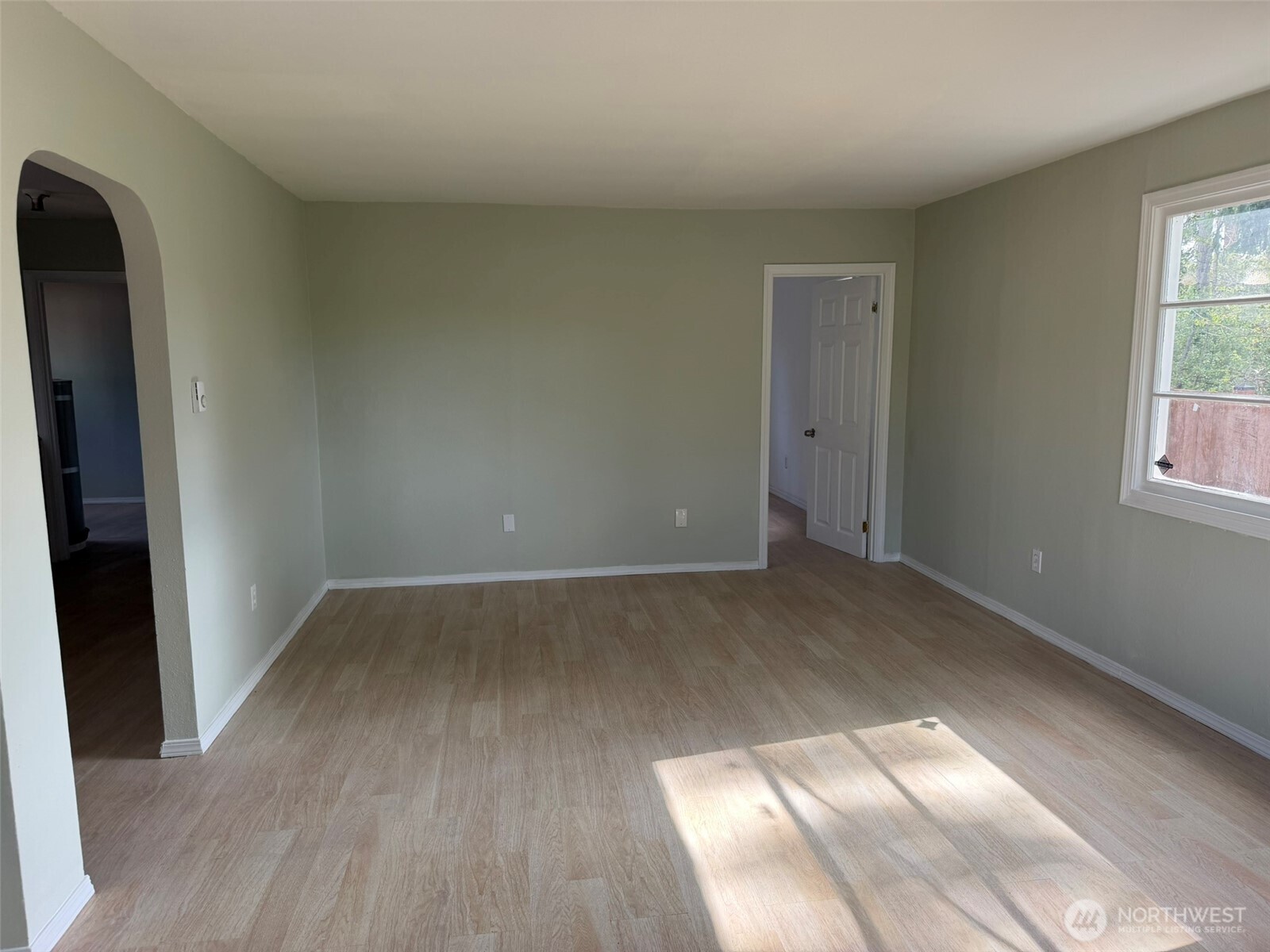1721 S Mason Avenue Property Photo 6
