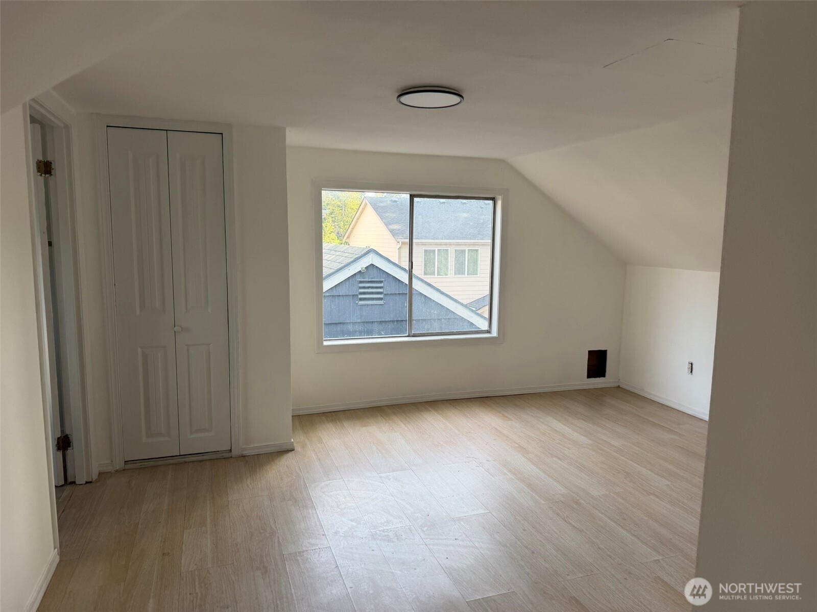 1721 S Mason Avenue Property Photo 11