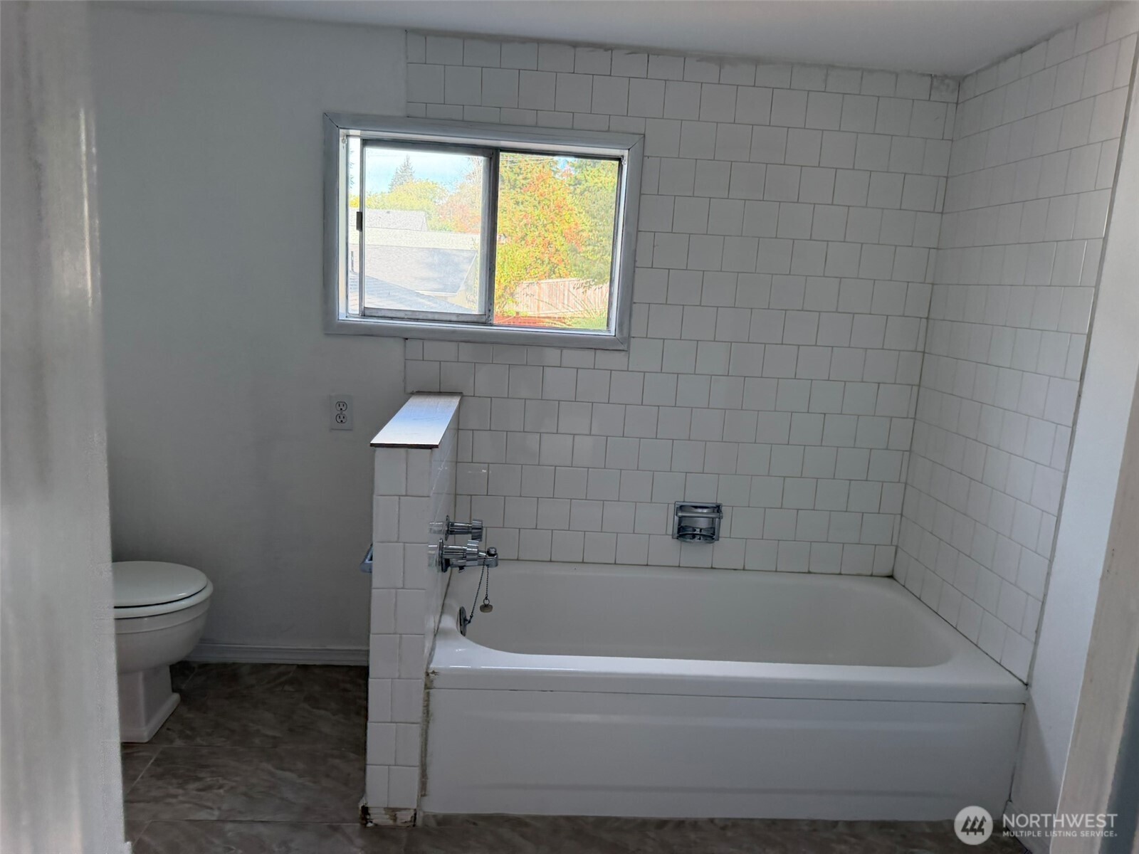 1721 S Mason Avenue Property Photo 12