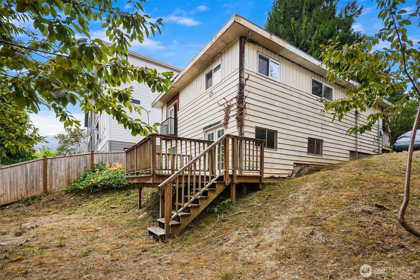 440 26th Avenue Property Photo 3