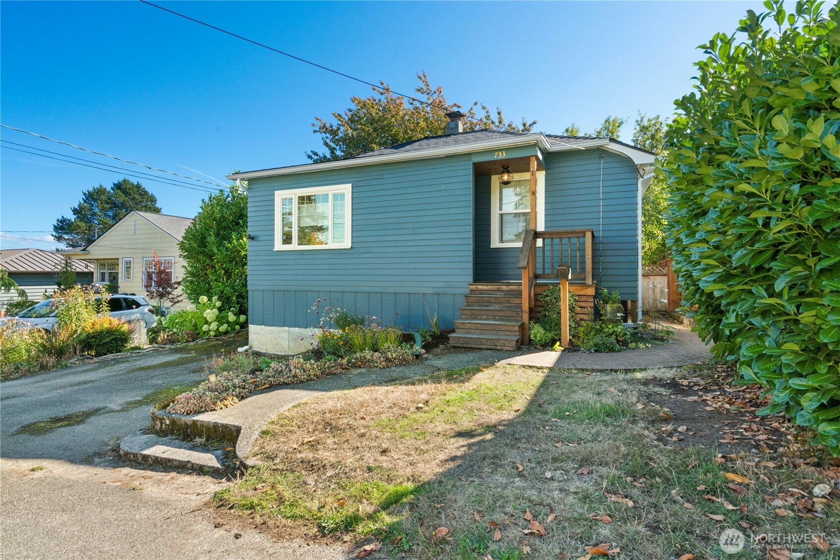 733 N 97th Street Property Photo 4