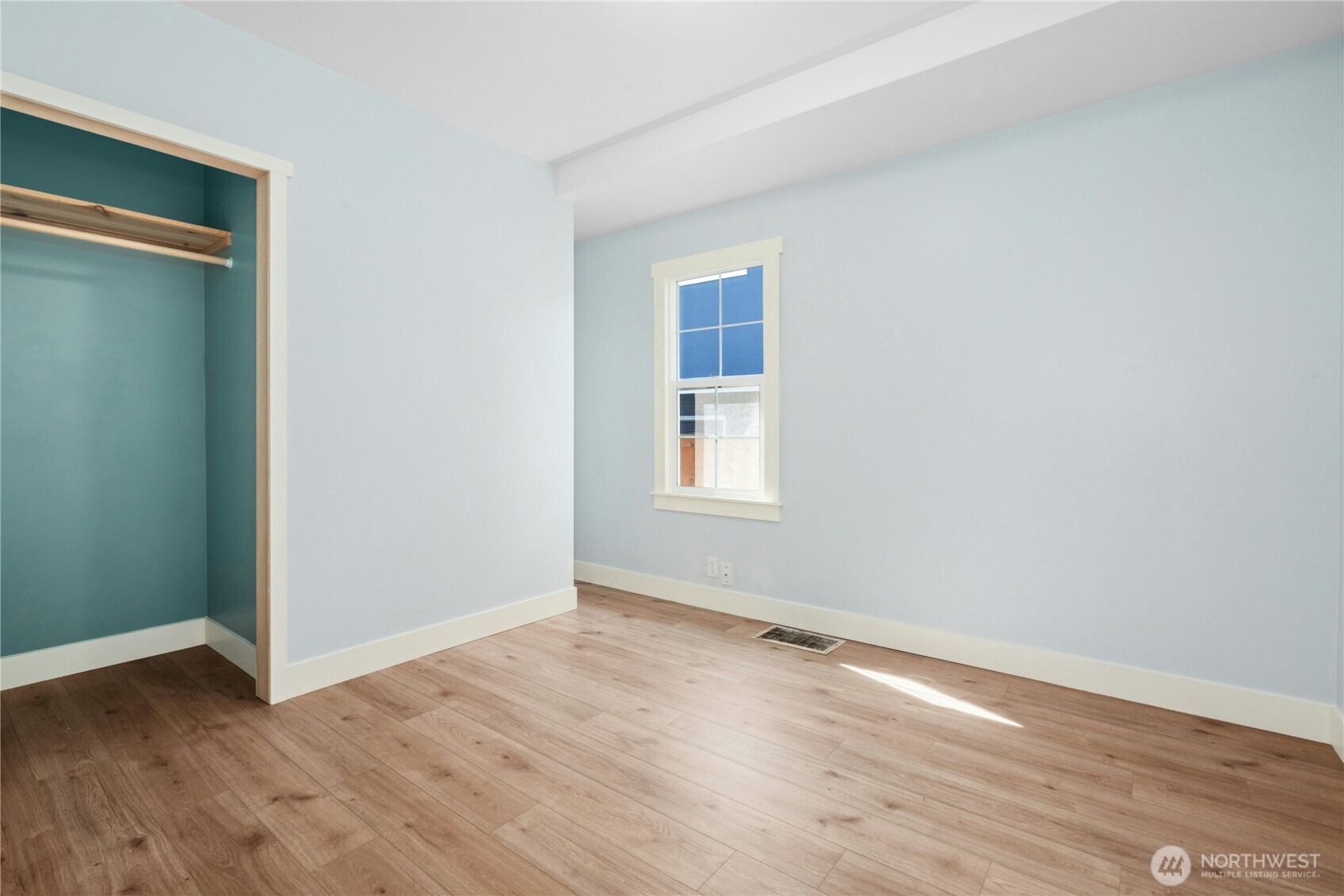 733 N 97th Street Property Photo 18
