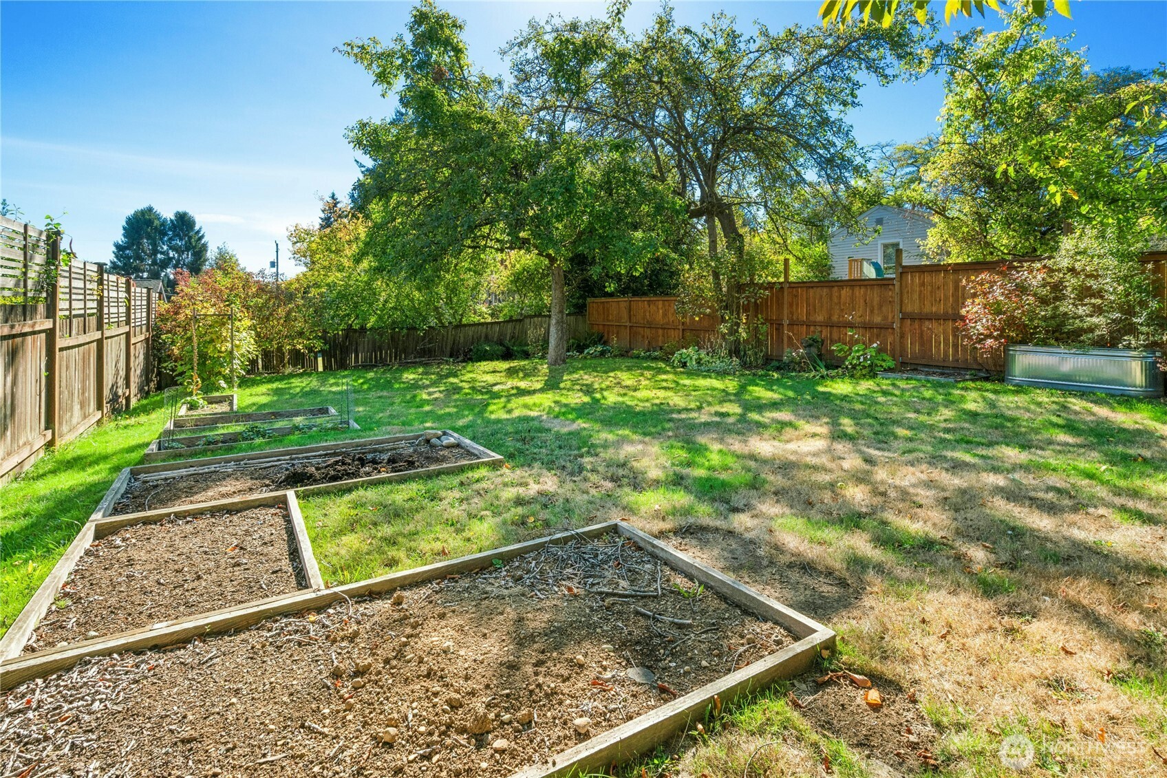 733 N 97th Street Property Photo 31