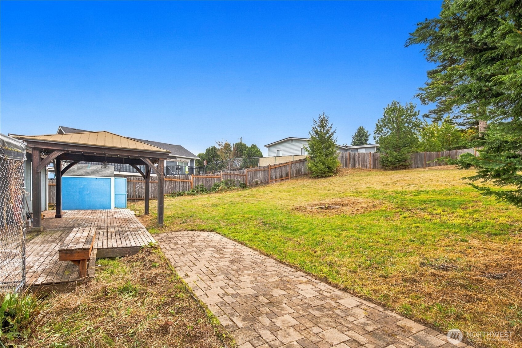 468 Harold Street Property Photo 17