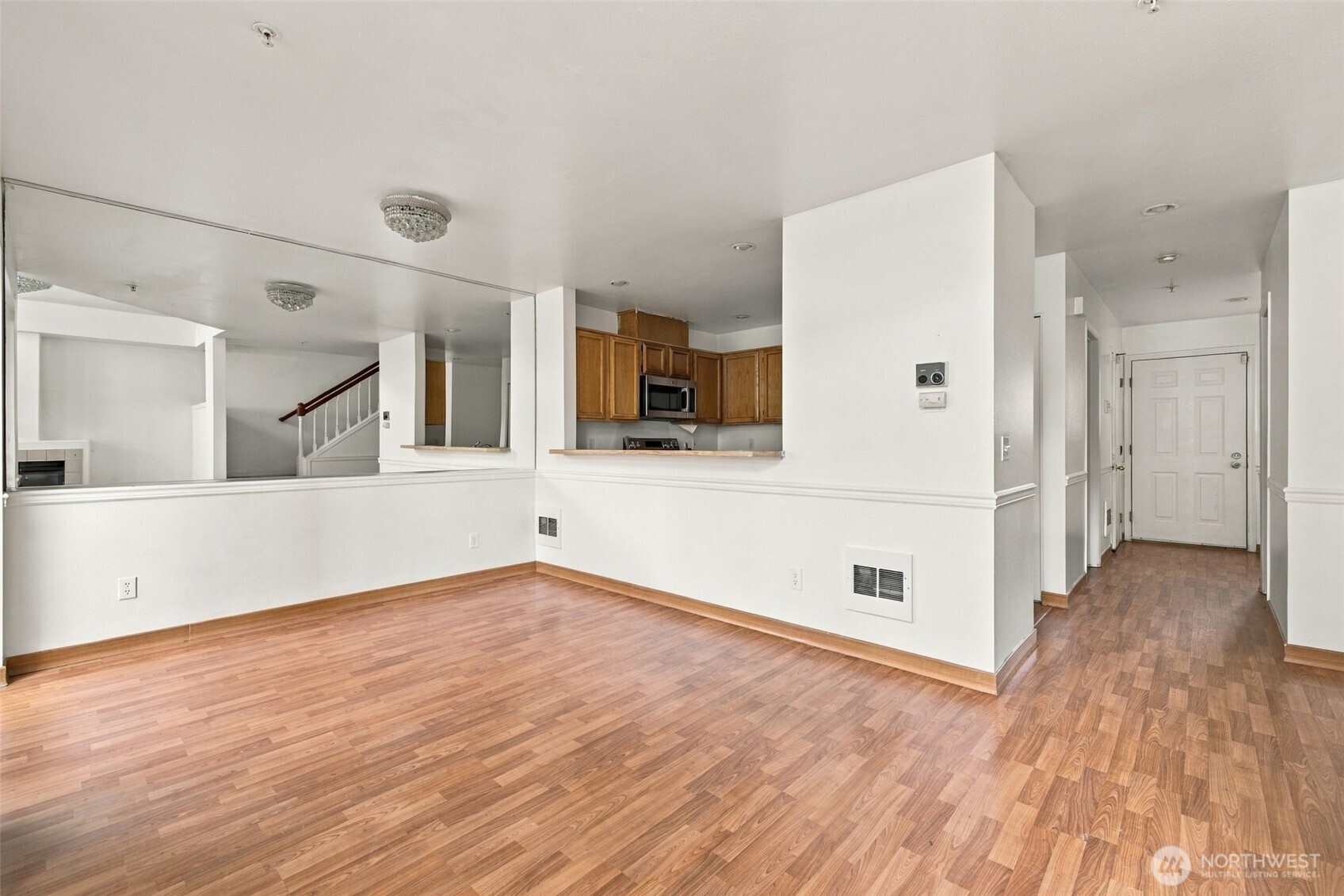 6704 S 239th Place B102 Property Photo 11