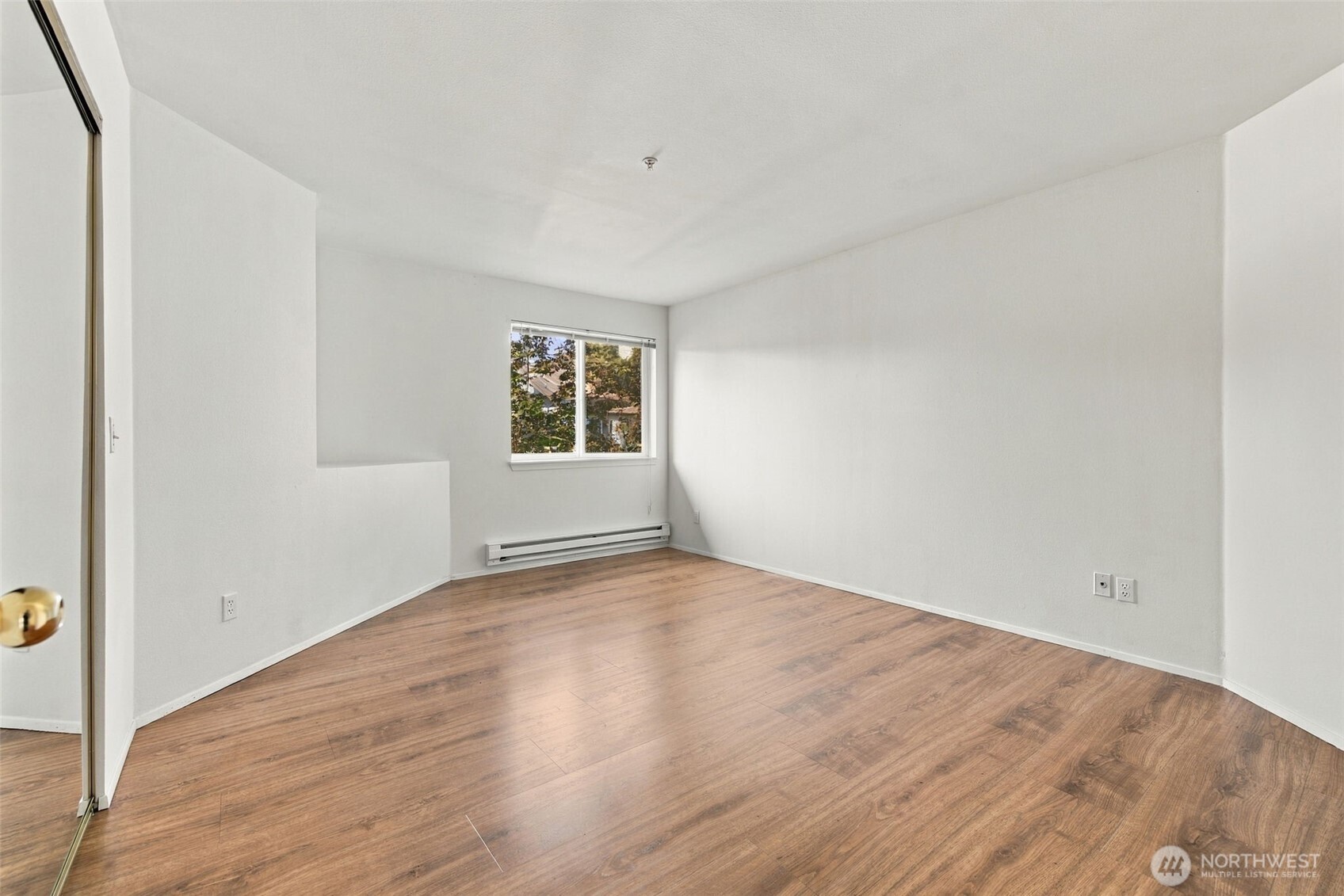 6704 S 239th Place B102 Property Photo 16