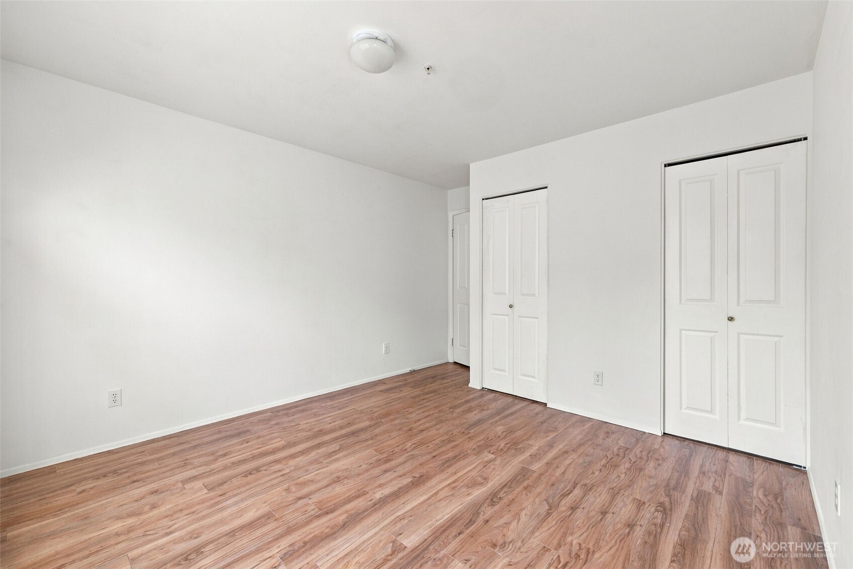 6704 S 239th Place B102 Property Photo 23