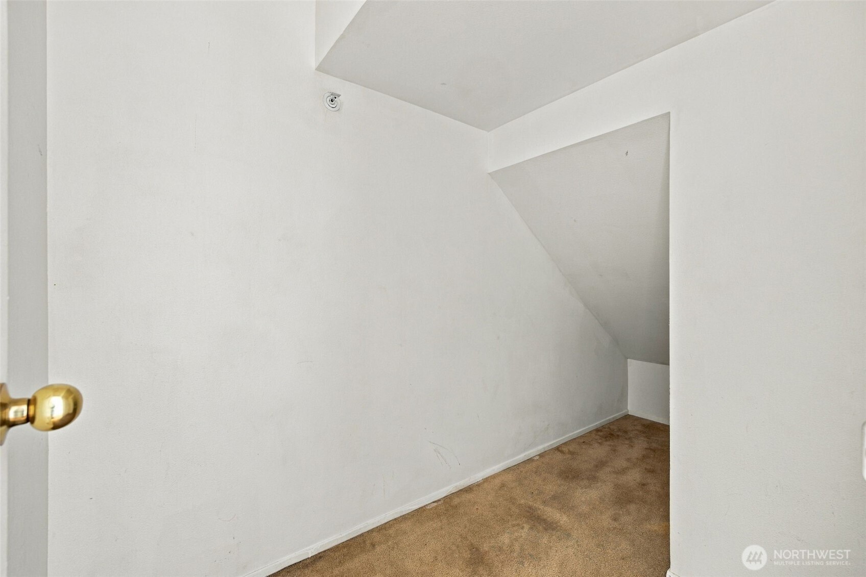 6704 S 239th Place B102 Property Photo 30