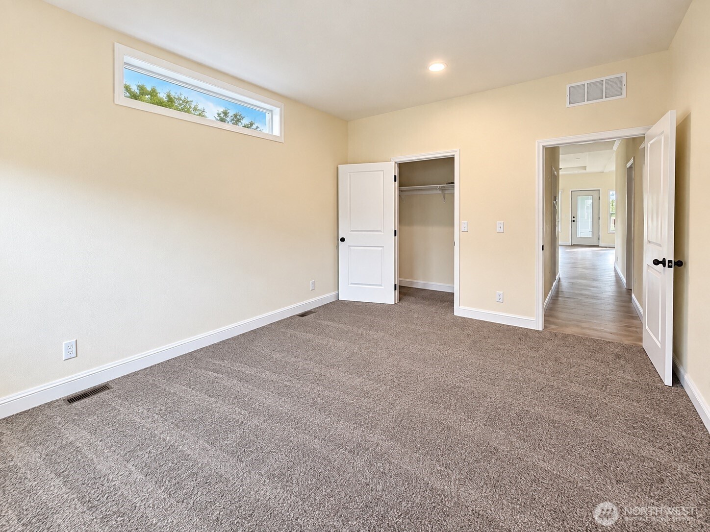 2048 Timber Street 122 Property Photo 9