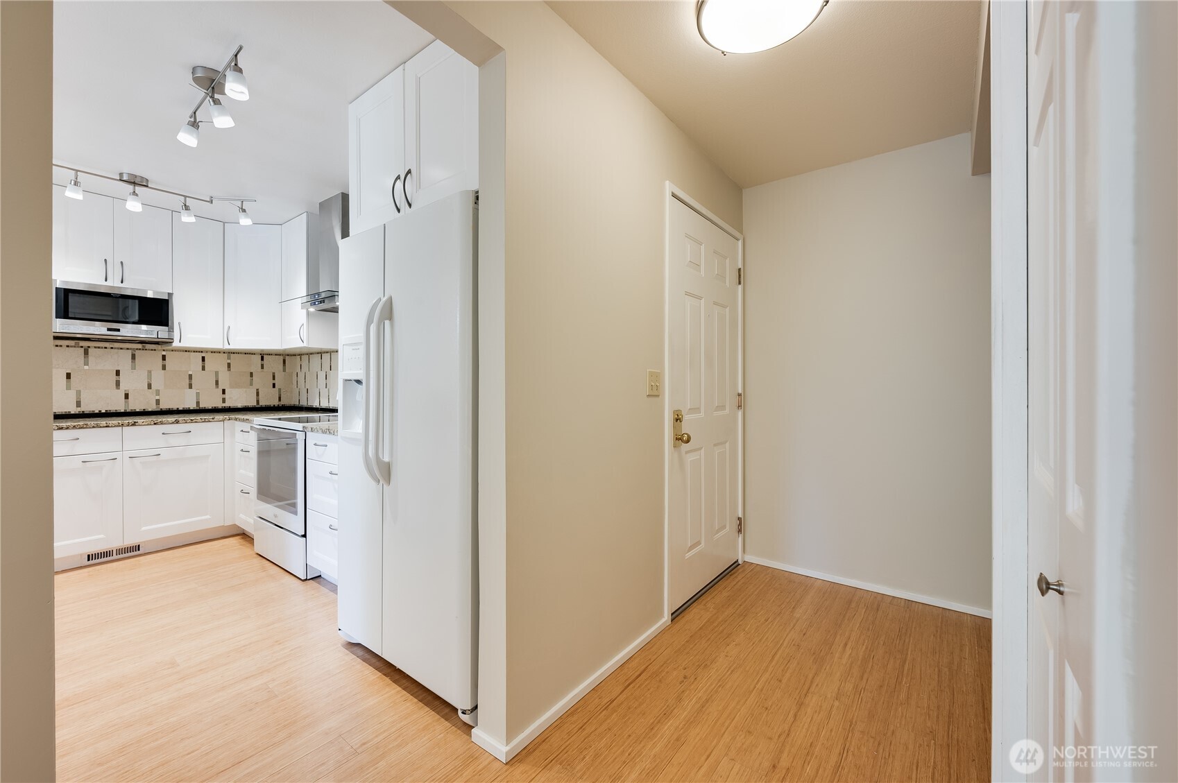 4152 Providence Point Drive 104 Property Photo 4