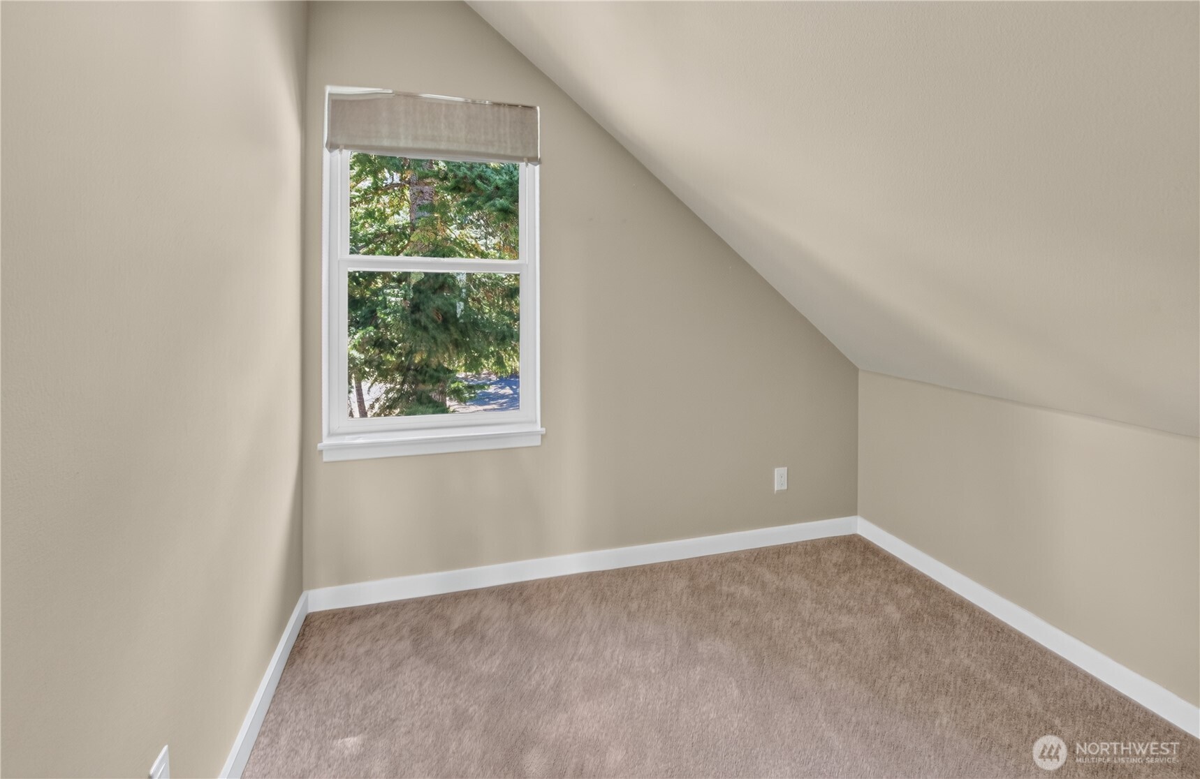 351 Hawk Haven Road Property Photo 11
