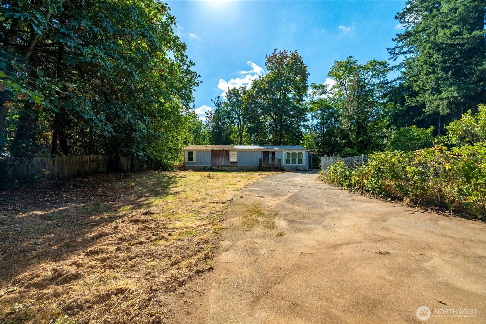 2033 E Pole Road Property Photo 19