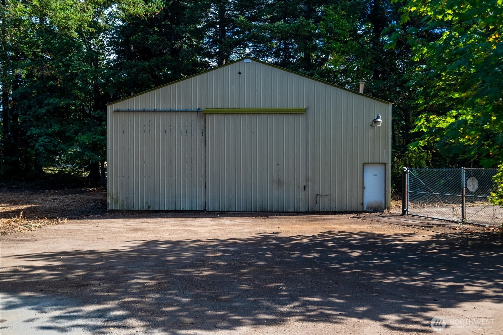 2033 E Pole Road Property Photo 20
