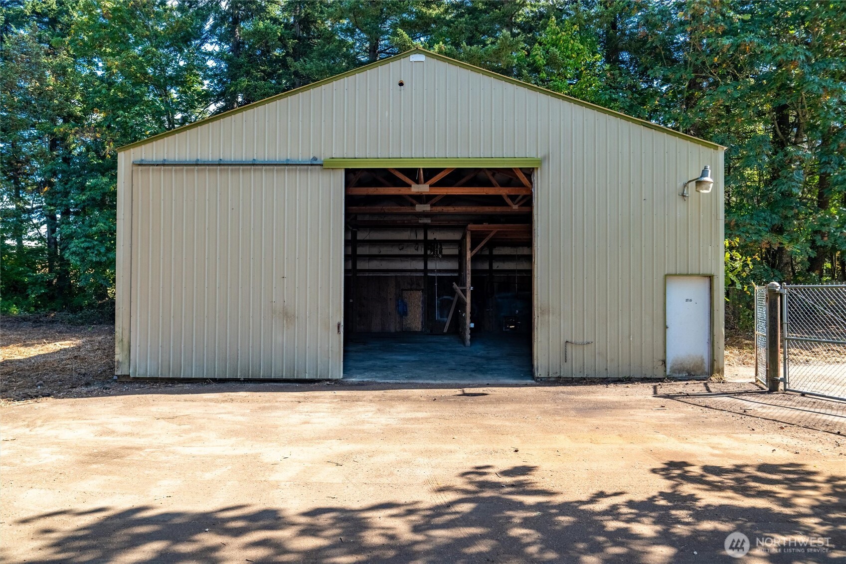 2033 E Pole Road Property Photo 21