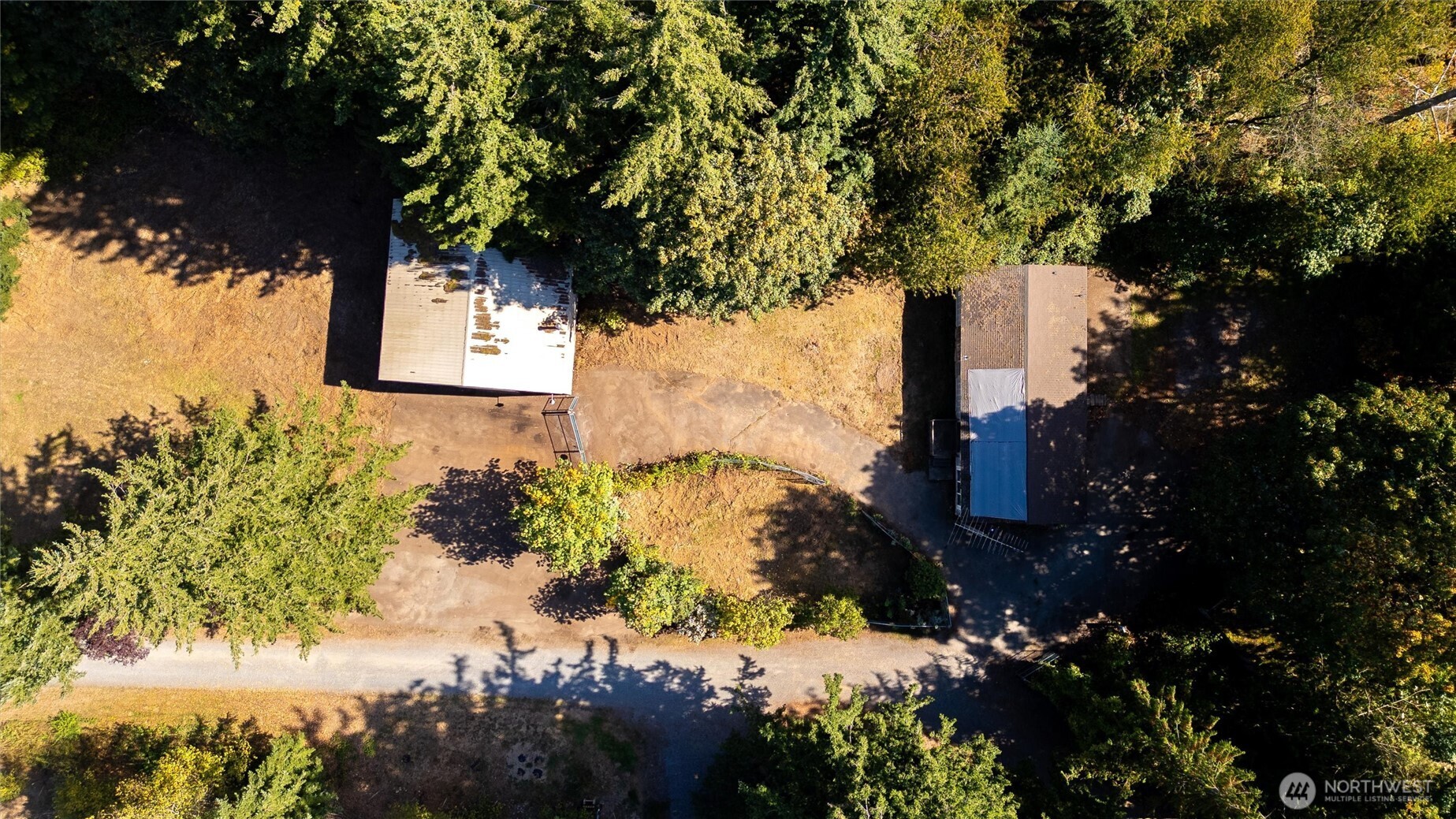 2033 E Pole Road Property Photo 30