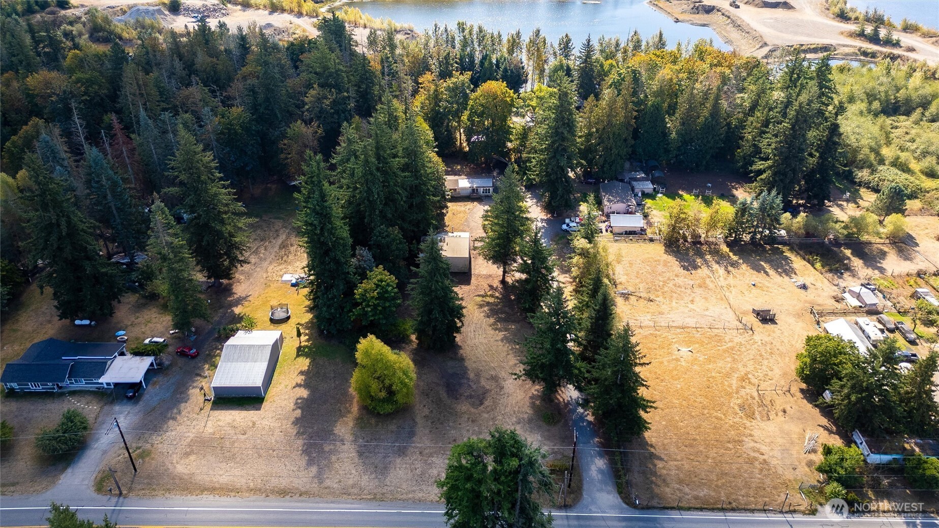 2033 E Pole Road Property Photo 31